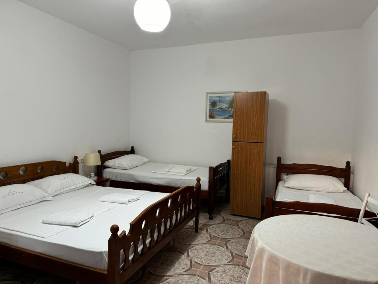Guesthouse Novi Durres Bagian luar foto