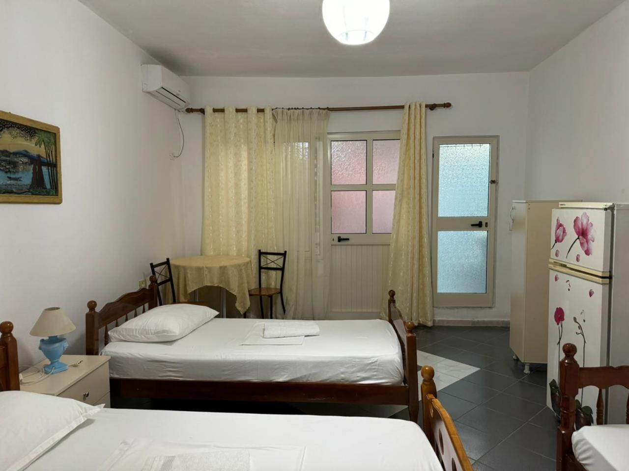 Guesthouse Novi Durres Bagian luar foto