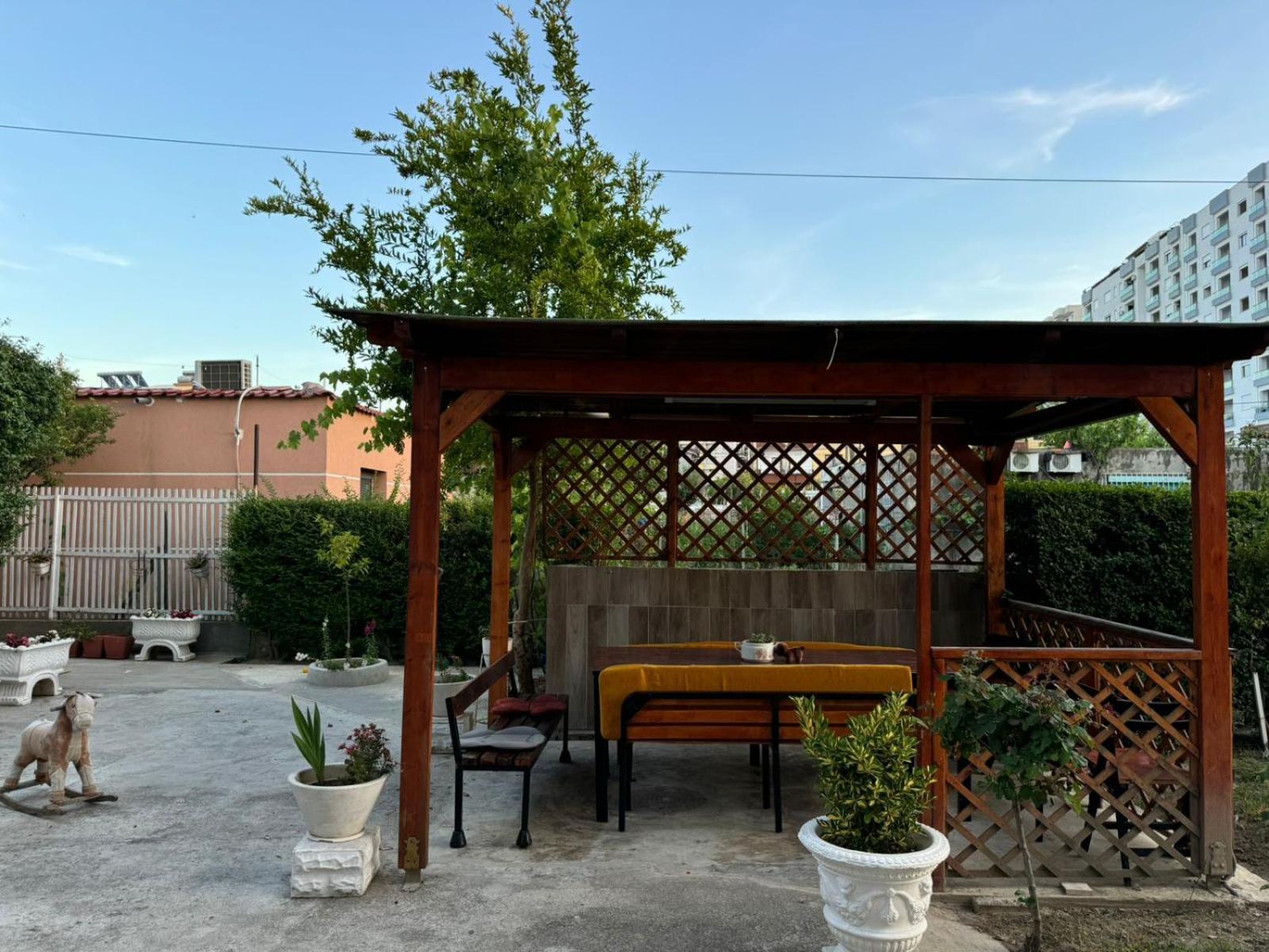 Guesthouse Novi Durres Bagian luar foto