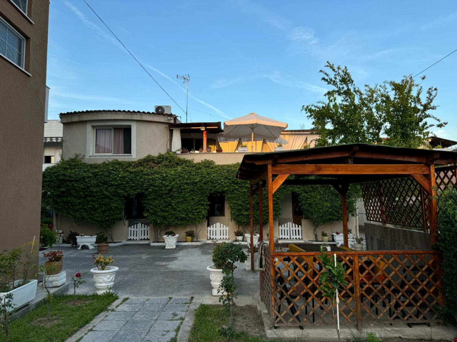 Guesthouse Novi Durres Bagian luar foto