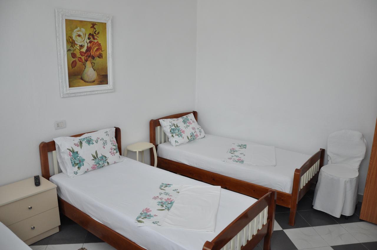 Guesthouse Novi Durres Bagian luar foto